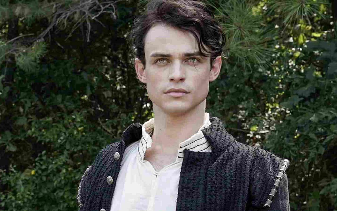 Thomas Doherty Joins The Cast Of Dracula Inspired Film ‘The Bride’