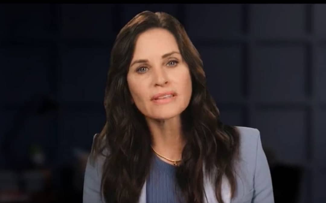Courtney Cox Recaps The ‘Scream’ Franchise In A News Report Style Promo